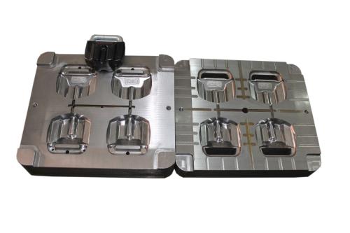 注塑模具產(chǎn)品加工時(shí)，塑膠模具產(chǎn)品變形了怎么處理